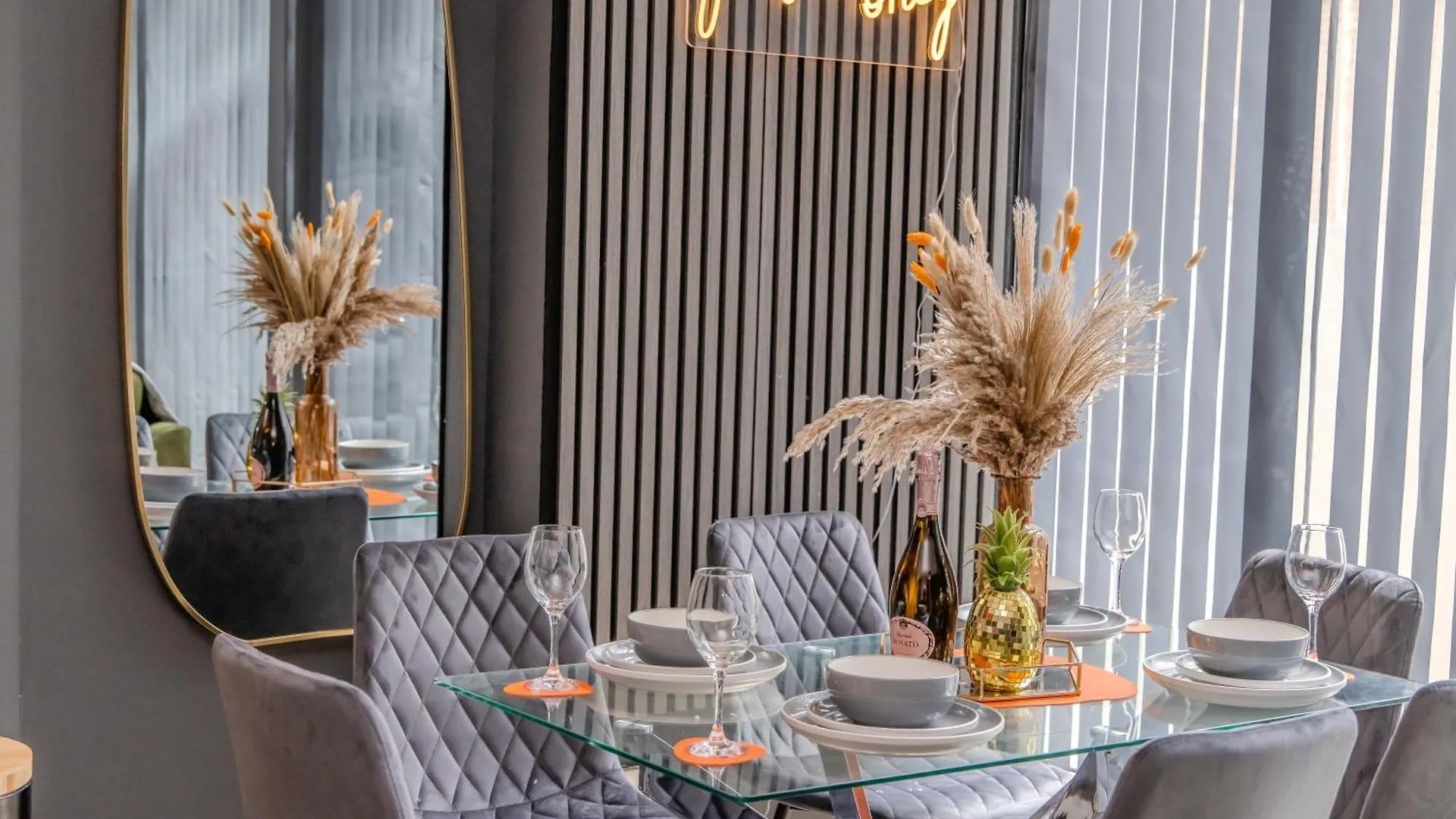 Stylish 3 Bedroom Apartment Next To Brighton Beach And Shopping Center المملكة المتحدة
